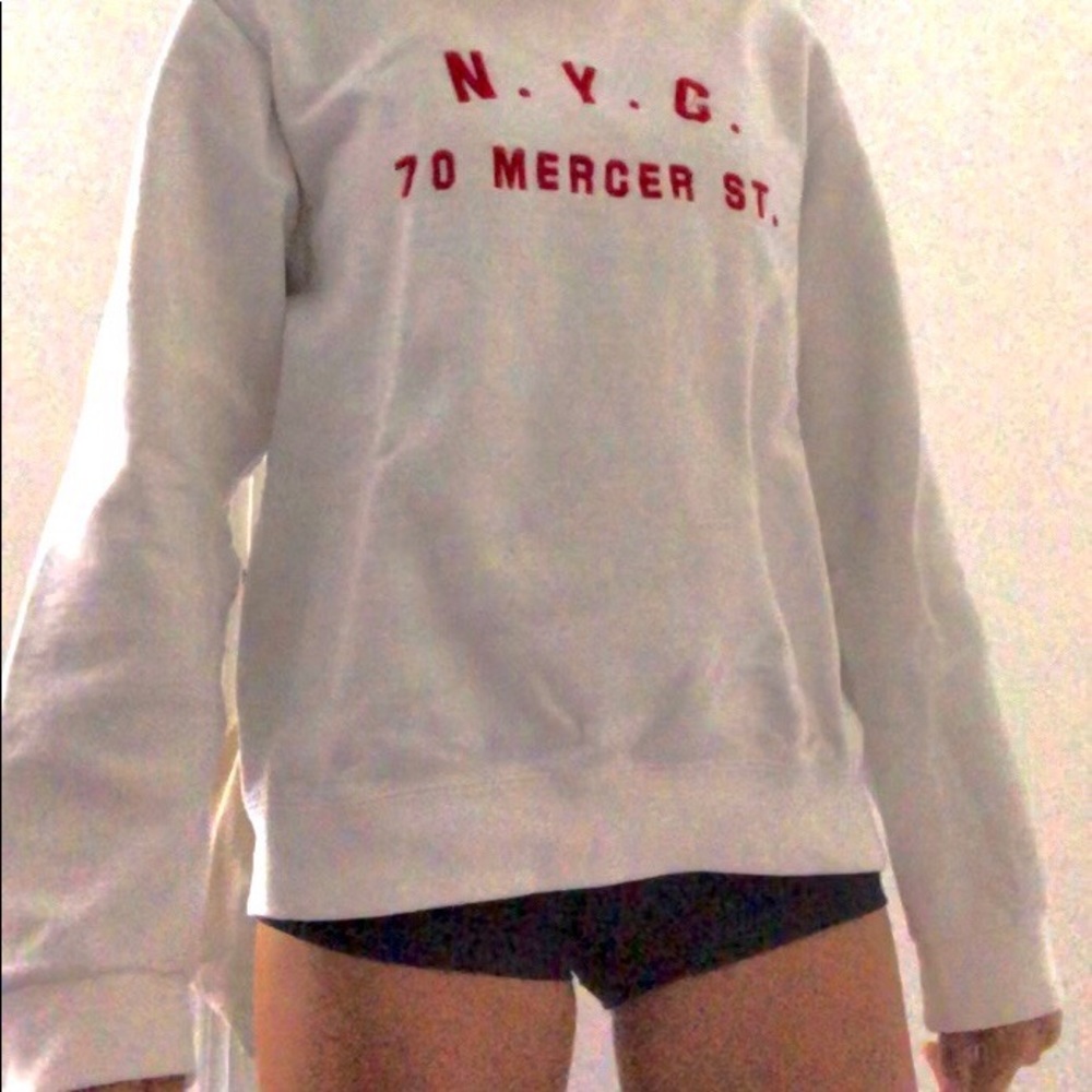 BRANDY MELVILLE NYC CREWNECK